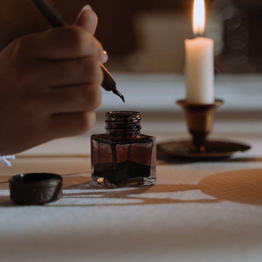 Best Calligraphy Inks for Every Surface: Paper, Glass, Metal & More